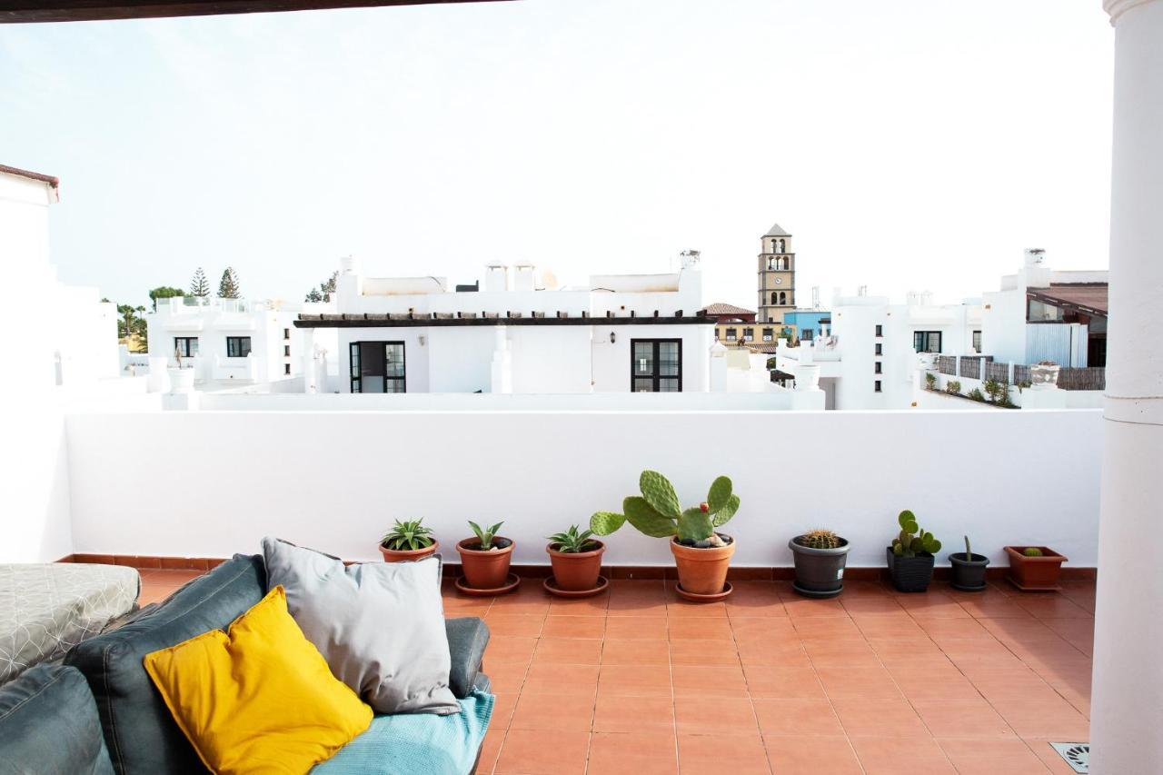 Surf Dream Surfhouse Hostel Corralejo Exterior photo