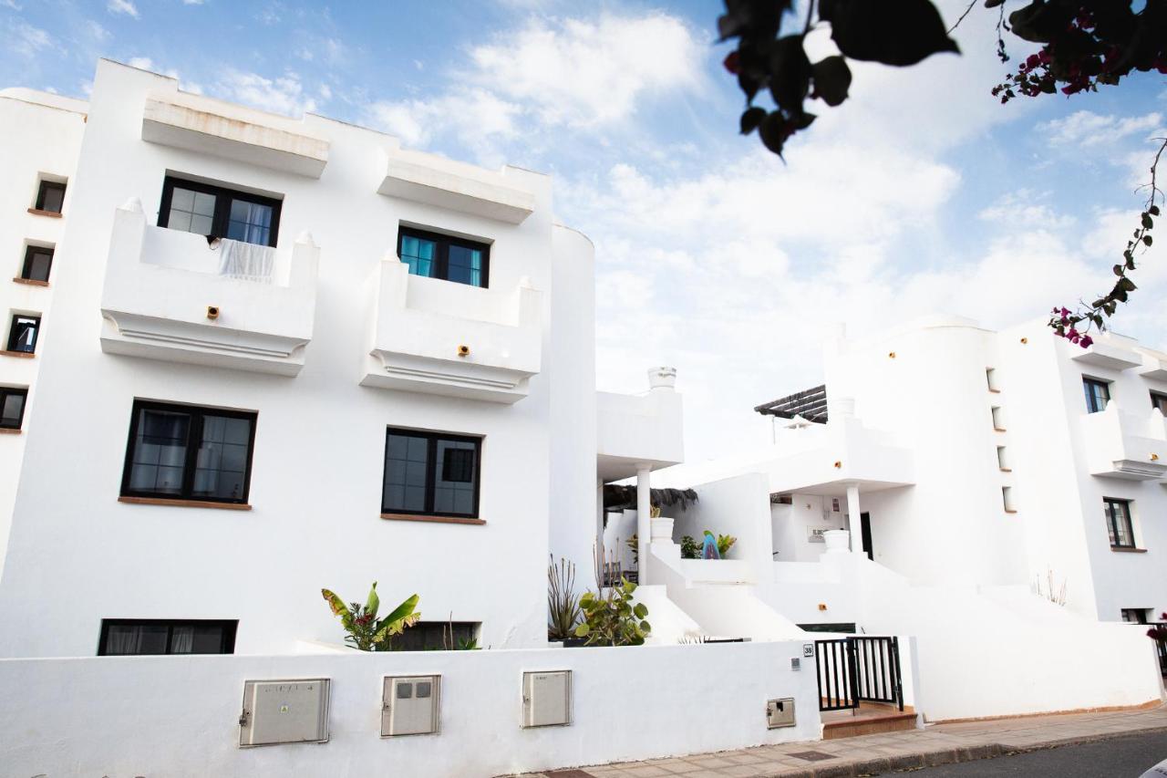 Surf Dream Surfhouse Hostel Corralejo Exterior photo